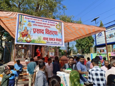 कानु समाज नेपाल पर्सा द्वारा प्रसाद वितरण कार्यक्रम समपन्न