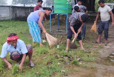 पकहाँमा सरसफाई कार्यक्रम सम्पन्न। जनप्रतिनिधिले गर्न नसकेको काम एमालेले गरे।