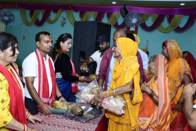 नेपाल रिटर्नी एशोसिएसन समाजवादी बारा द्वारा  शुभकामना साथै कपडा वितरण कार्यक्रम सम्पन्न