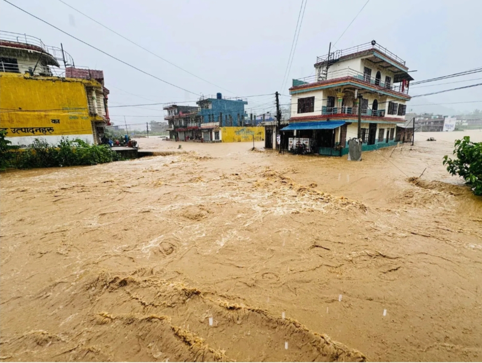 बाढीमा परी एकको मृत्यु, एक बेपत्ता, दर्जनौँ घर डुबानमा